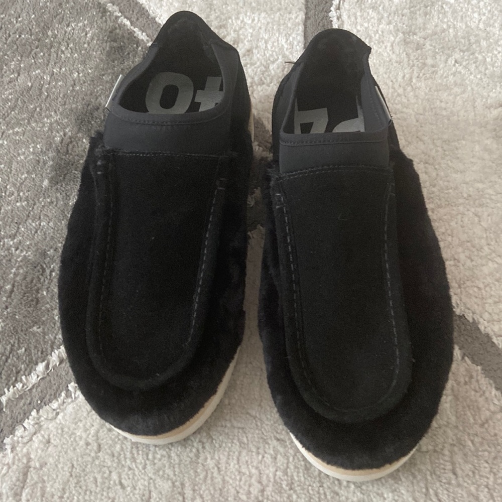 P448 bubble Genuine shearling slip on sneaker in black - Picture 3 of 9